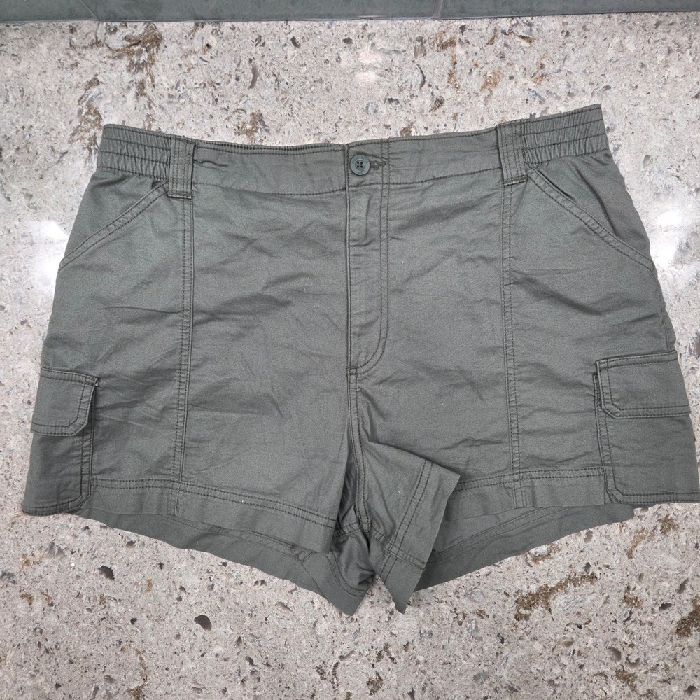 Hollister Ultra High Rise Mom Shorts Olive Green‎ Cargo Pockets Size XL Outdoors